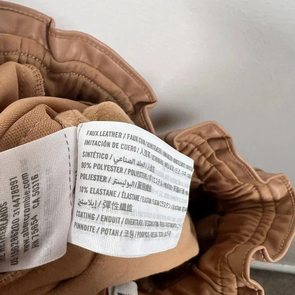 Abercrombie Faux Leather High Rise Jogger Pants Size XS Camel Brown Pockets - Picture 10 of 11